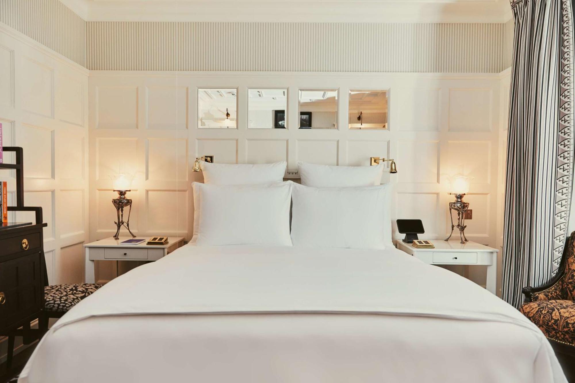 At Sloane Hotel ลอนดอน ภายนอก รูปภาพ