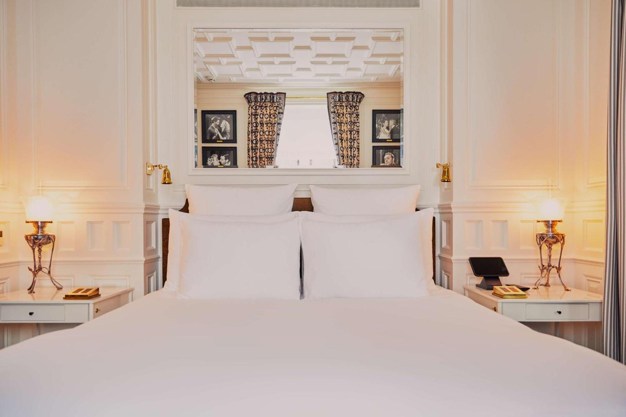 At Sloane Hotel ลอนดอน ภายนอก รูปภาพ